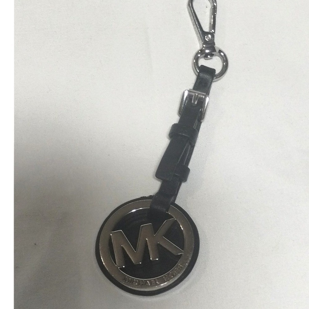 Michael Kors MK Circle Logo Leather Buckle Bag Charm Keychain Black Silver